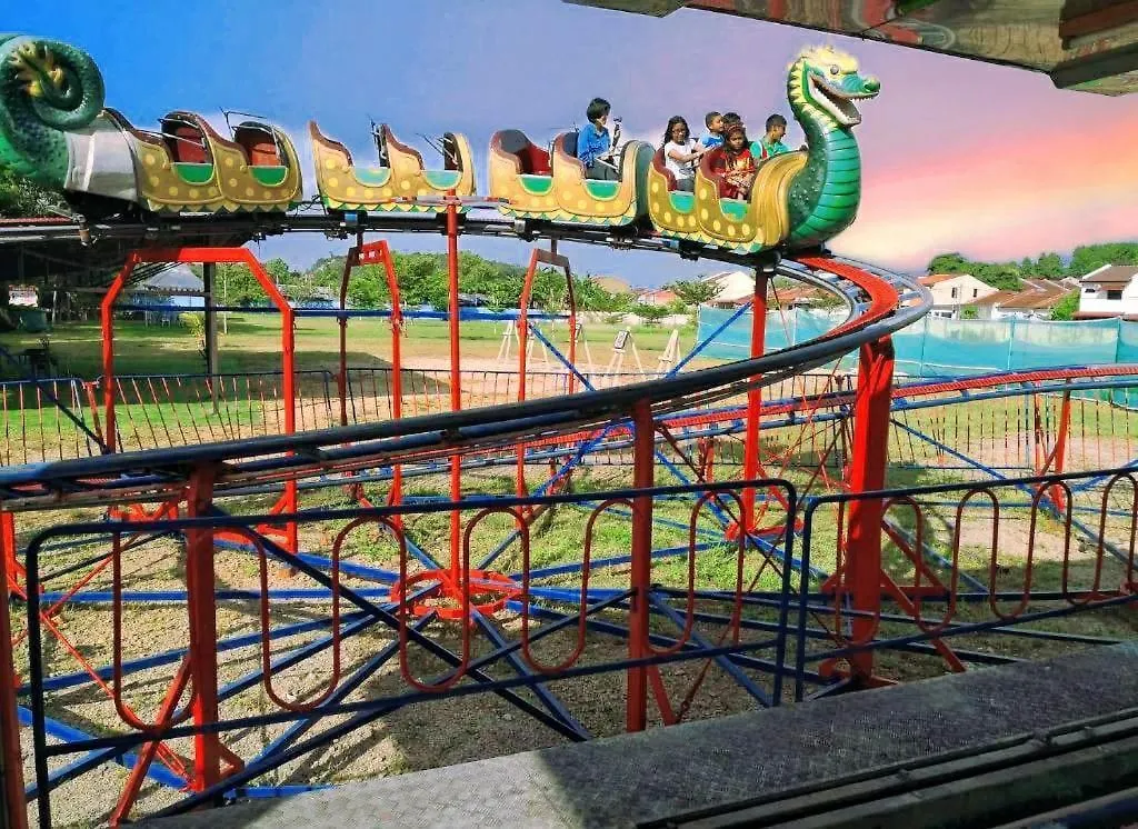 Palace Melaka Top 1 Waterpark Tickets With Unlimited Access By Ygm 0*, Malacca Malajzia