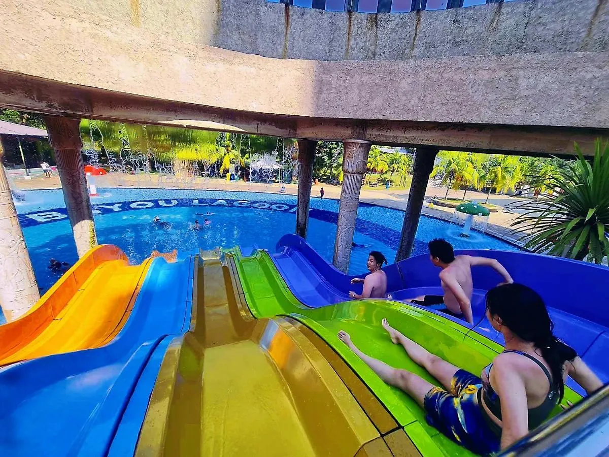 Palace Melaka Top 1 Waterpark Tickets With Unlimited Access By Ygm Apartman Malacca